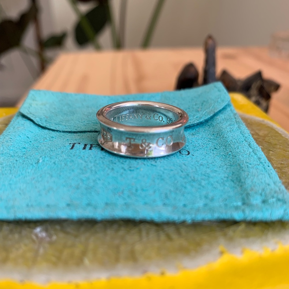 Tiffany & Co. 1837 ring